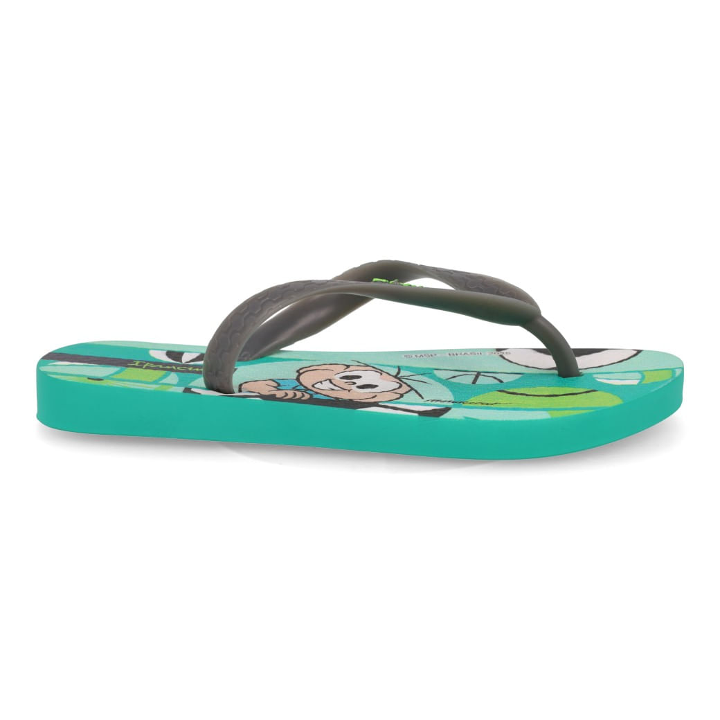 Chinelo Ipanema em perfil mostrando sola verde e tiras cinza com logo